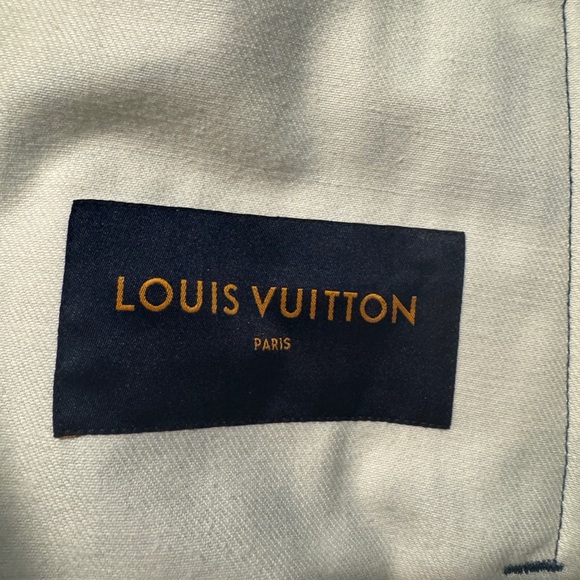 Louis Vuitton men’s shibori denim jacket. Size 52, lightly worn - Picture 13 of 16